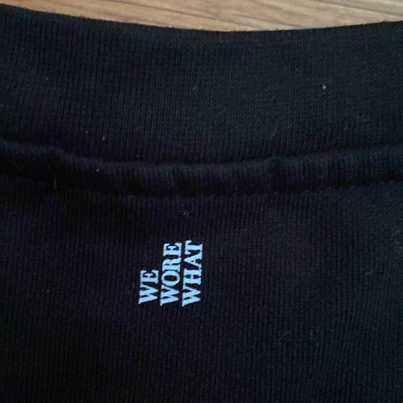 NWOT WeWoreWhat Black cropped Crewneck sweatshirt - Picture 10 of 12